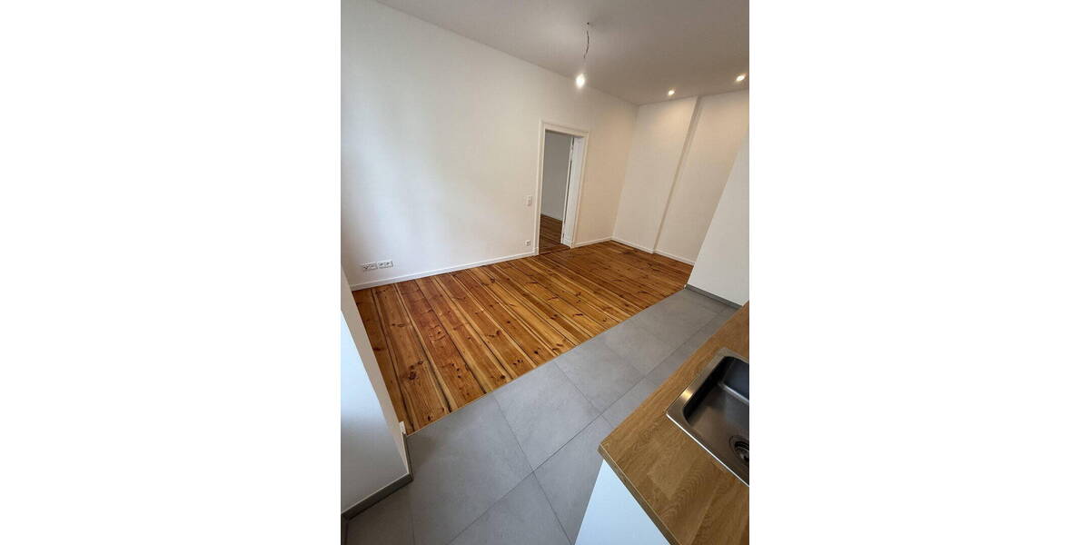Etagenwohnung Berlin Charlottenburg - 2 Zimmer, 62 m&sup2;, 1.283&euro; | Angebot:26257567
