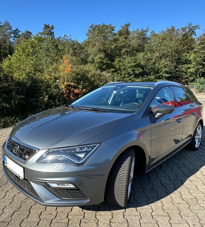 Seat Leon ST 52.000 km 15.500 € Berlin 10178