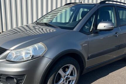 Suzuki SX4 188.000 km 4.299 &euro; Berlin 12057