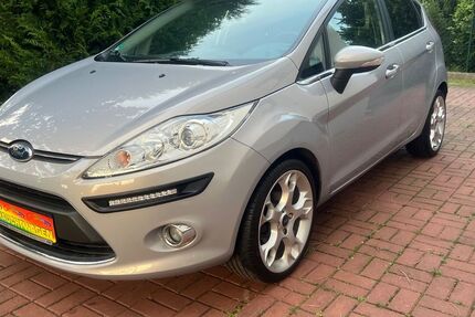 Ford Fiesta 128.000 km 5.900 € Falkensee/Spandau 14612