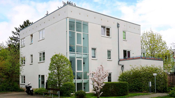 Helle 2-Zimmerwohnung mit Wintergarten in ruhiger Wohnlage - Berlin-Buckow