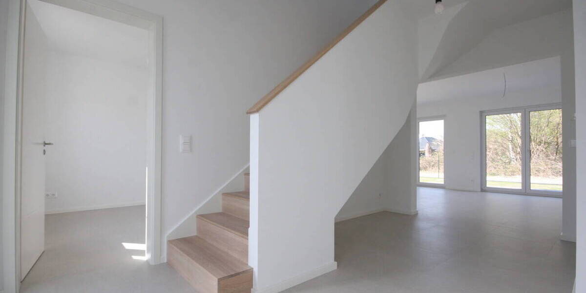 Einfamilienhaus Falkensee - 5 Zimmer, 153 m&sup2;, 2.950&euro; | Angebot:26862999