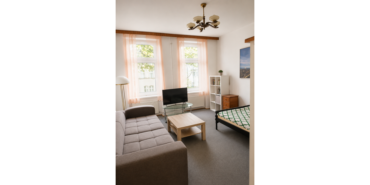 Berliner Altbau-MFH mit Entwicklungsreserve - Mehrfamilienhaus, Wohnhaus Berlin Reinickendorf | Angebot:26655539