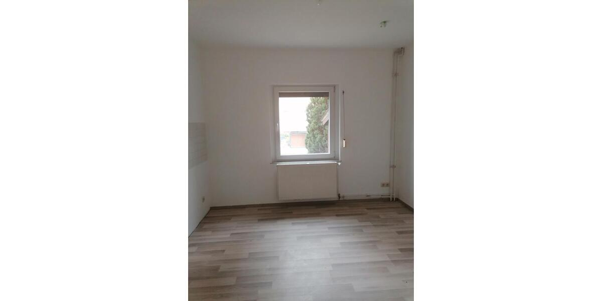 Einfamilienhaus Falkensee - 3 Zimmer, 100 m&sup2;, 1.900&euro; | Angebot:26224360
