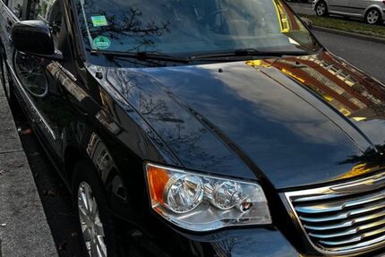 Chrysler Voyager 160.000 km 12.990 &euro; Berlin 10551