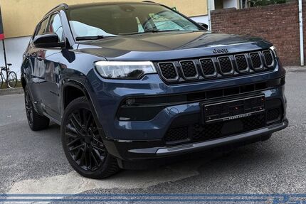 Jeep Compass 13.023 km 24.990 € Berlin - Pankow 13187