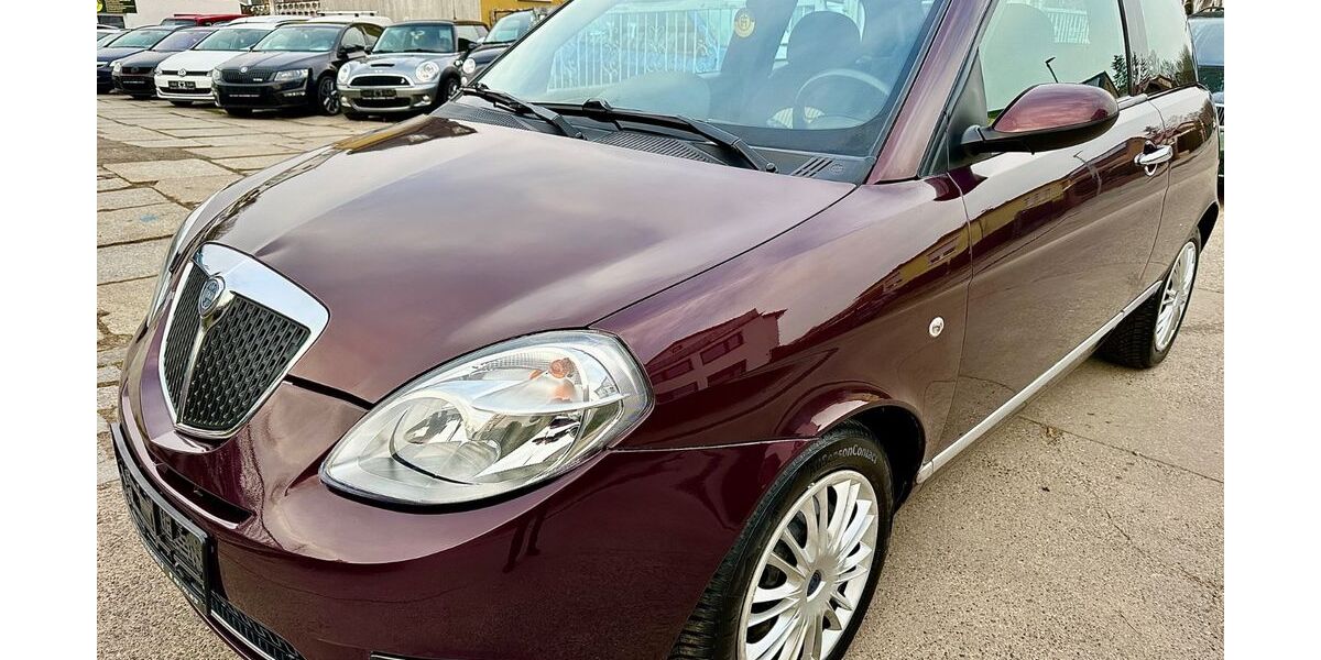 Lancia Ypsilon 79.000 km 5.450 € Berlin 12307