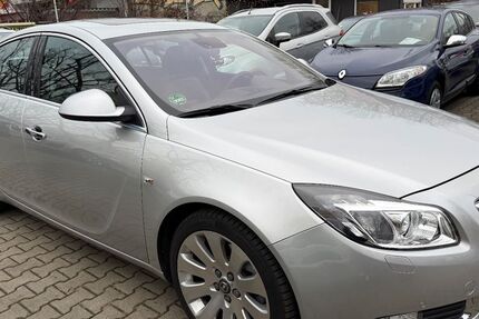 Opel Insignia 64.000 km 9.650 &euro; Berlin Wittenau -Reinickendorf 13407