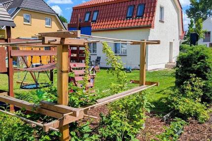 Haus Berlin Karlshorst - 3 Zimmer, 97 m&sup2;, 2.290&euro; | Angebot:26830373
