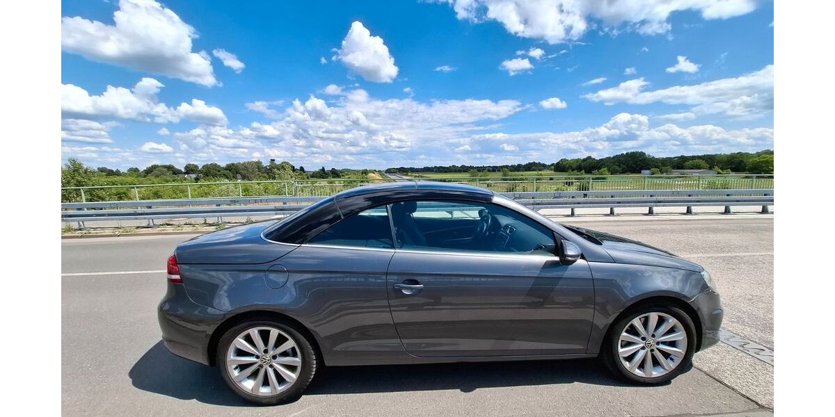 VW Eos 79.100 km 12.000 &euro; MAHLOW 15831