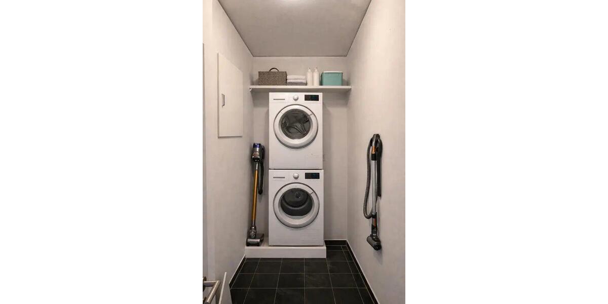 Dachgeschoßwohnung Berlin Mitte - 2 Zimmer, 65 m&sup2;, 1.913&euro; | Angebot:26193605