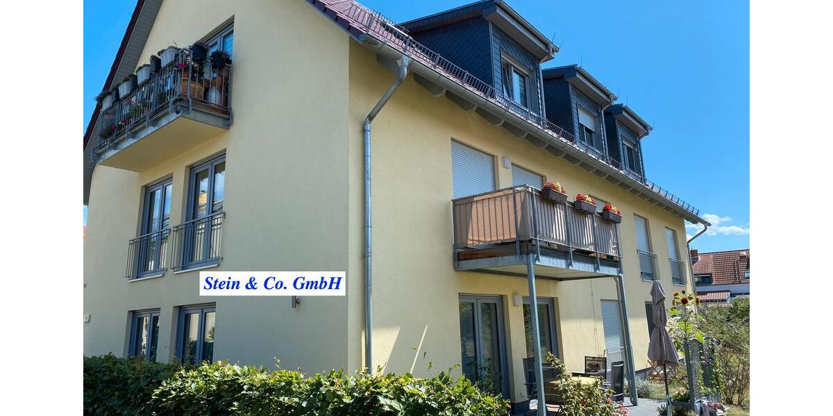 BESICHTIGUNG 17.02.2026 16 Uhr - Dachgeschosswohnung mit offener Küche EBK und Balkon, Stellplatz 2 zimmer