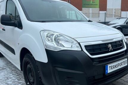 Peugeot Partner 112.300 km 6.990 &euro; Berlin 10551
