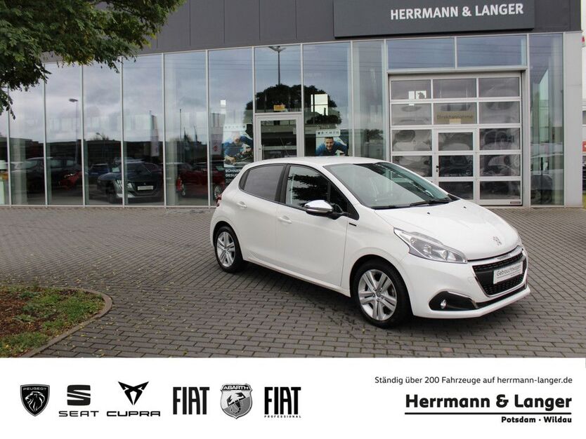 Peugeot 208 49.790 km 10.799 € Potsdam 14482