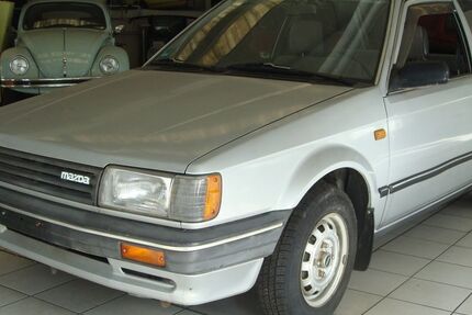 Mazda 323 59.534 km 3.300 &euro; Potsdam 14469