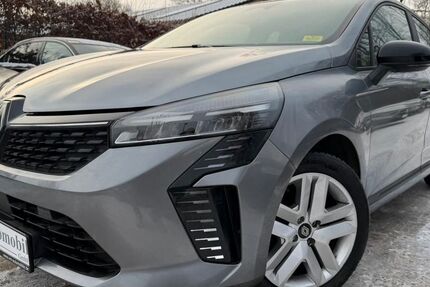 Renault Clio 18.922 km 17.690 &euro; Großbeeren 14979