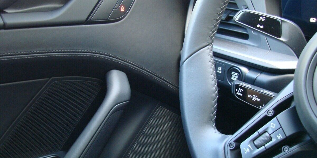 Porsche 992 .2 Carrera T Sport-Design Matrix Pano 360º BOS 8.426 km 129.980 &euro; Falkensee 14612