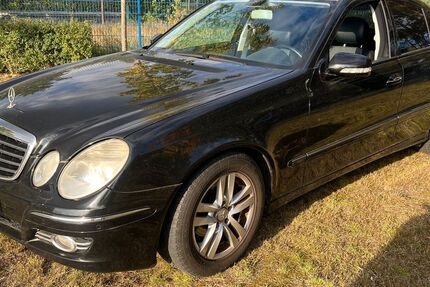 Mercedes-Benz E 200 238.000 km 5.950 € Rangsdorf 15834