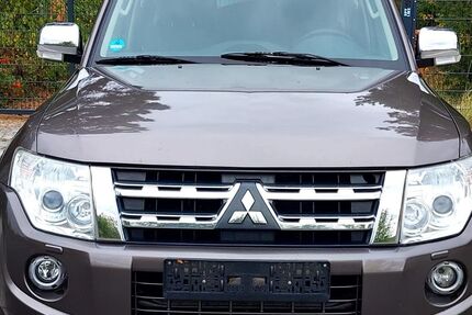 Mitsubishi Pajero 138.000 km 16.999 &euro; Berlin 12277