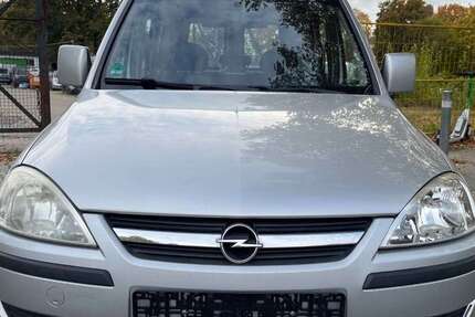 Opel Combo 202.000 km 2.980 € Berlin 12109