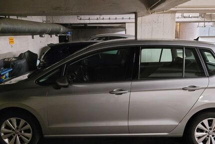 VW Golf Sportsvan 44.000 km 15.000 &euro; Berlin 10777