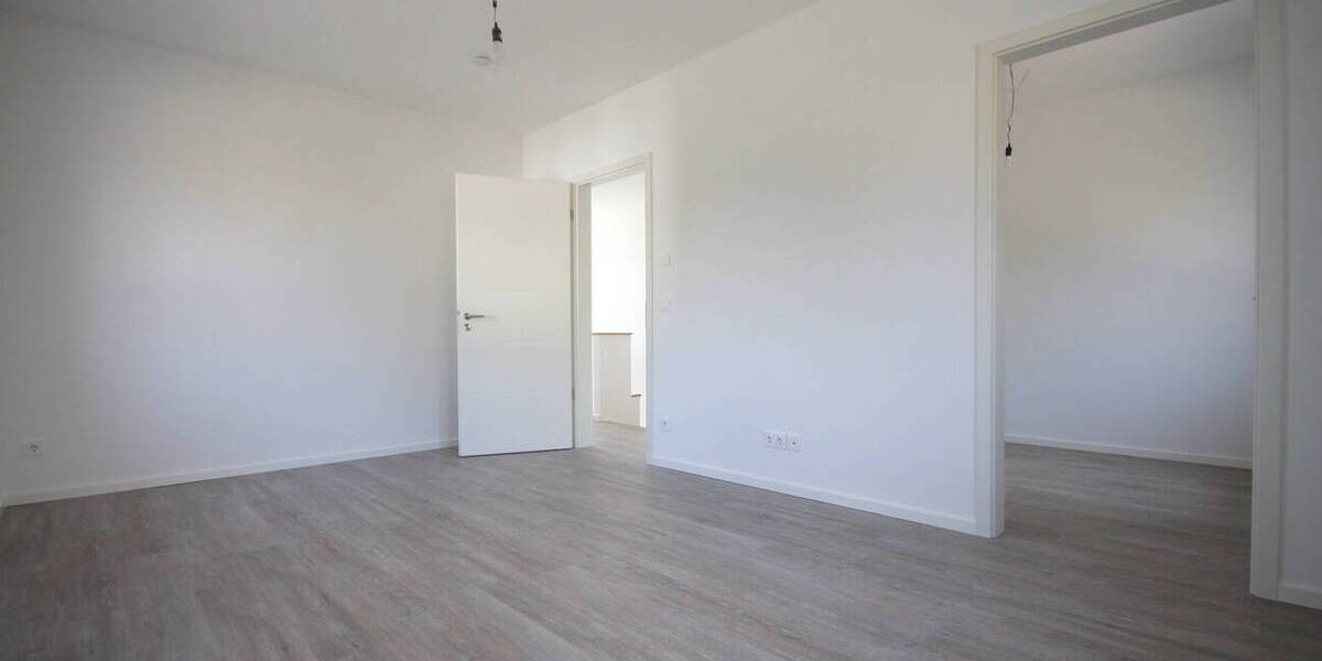 Einfamilienhaus Falkensee - 5 Zimmer, 153 m&sup2;, 2.950&euro; | Angebot:26862999