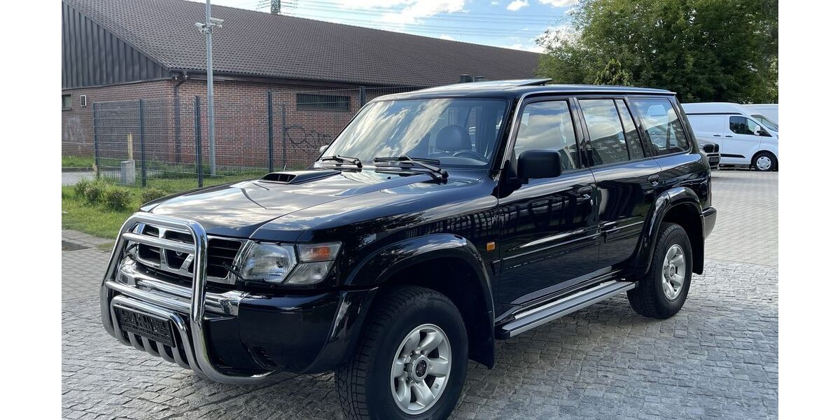 Nissan Patrol 119.000 km 13.900 € Berlin 12681