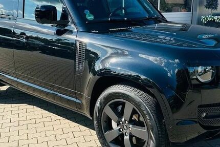 Land Rover Defender 73.000 km 65.900 € Berlin 12247