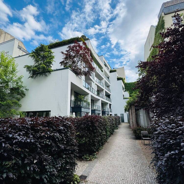 TOP-Lage in Berlin-Mitte, Scheunenviertel, 140 qm, 3 Zi. + 2 Loggien + Terrasse