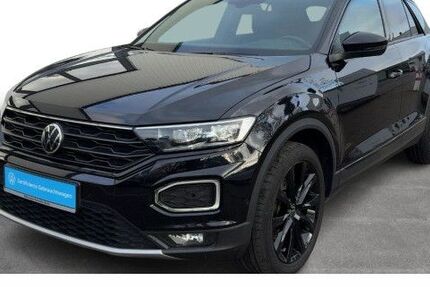 VW T-Roc 87.215 km 22.430 € Berlin 12681