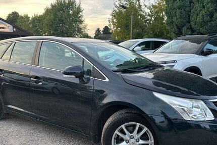 Toyota Avensis 125.252 km 9.990 &euro; Berlin 13127