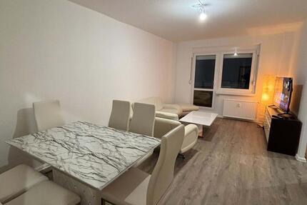 Wohnung Berlin Marzahn-Hellersdorf - 3 Zimmer, 71 m&sup2;, 1.200&euro; | Angebot:27583404
