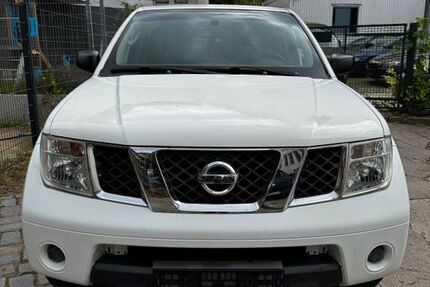 Nissan Pathfinder 103.800 km 6.900 € Berlin 13187