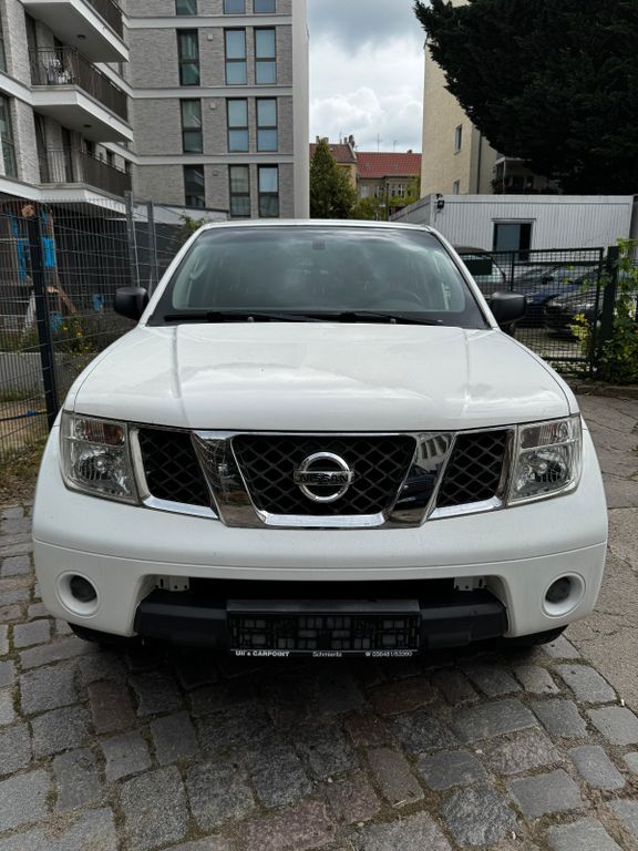 Nissan Pathfinder 103.800 km 6.900 € Berlin 13187