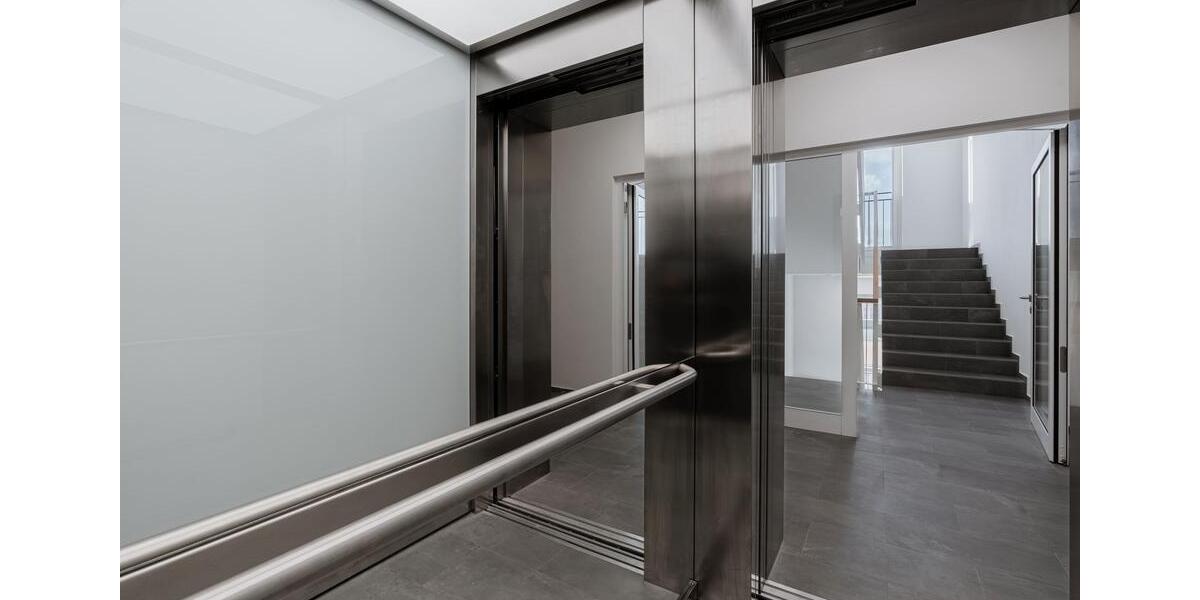 Etagenwohnung Berlin Tempelhof-Schöneberg - 2 Zimmer, 73 m&sup2;, 1.950&euro; | Angebot:26252031