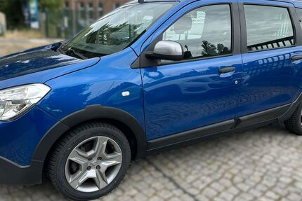 Dacia Lodgy 77.000 km 12.950 &euro; Berlin-Spandau 13585