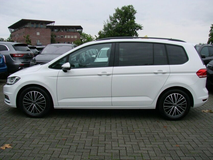 VW Touran 1.5TSi Comfortline 7-Sitzer ACC Navi Kamera 23.085 km 30.980 € Falkensee 14612