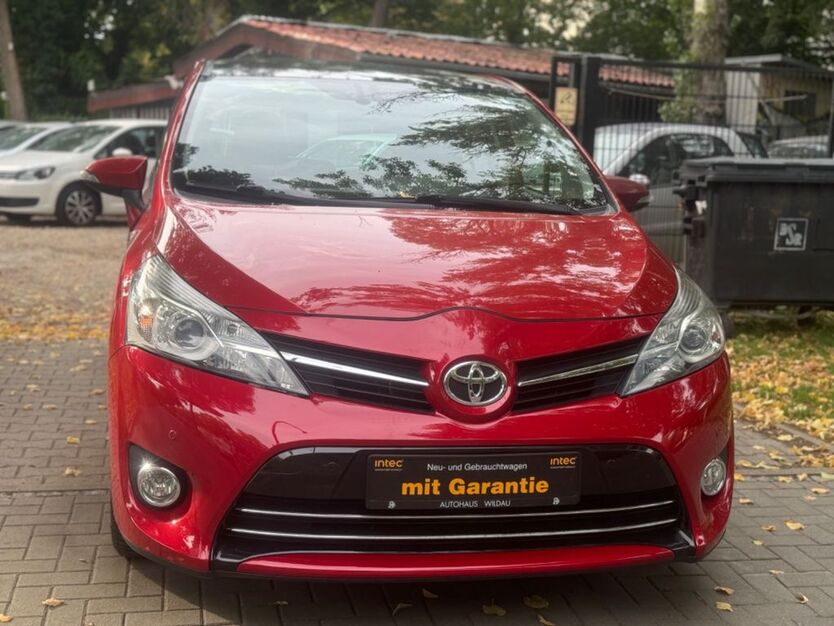 Toyota Verso 63.000 km 13.999 € Berlin 12347
