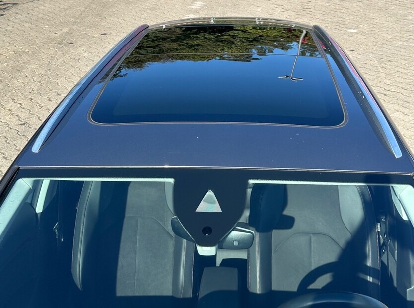 Seat Leon ST 52.000 km 15.500 € Berlin 10178