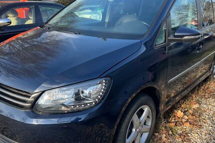 VW Touran 213.500 km 7.990 &euro; Berlin 12309