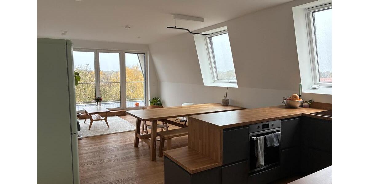 Neuwertige Wohnung für Familie oder WG mit Blick ins Grüne 4 zimmer