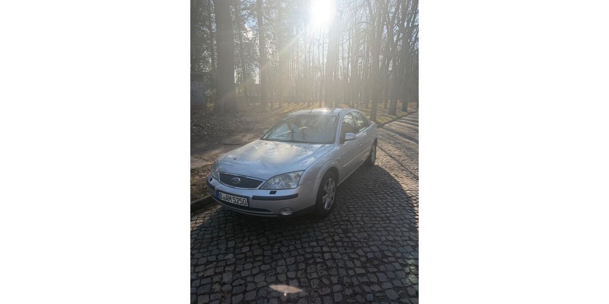 Ford Mondeo 211.000 km 890 &euro; Berlin 13465