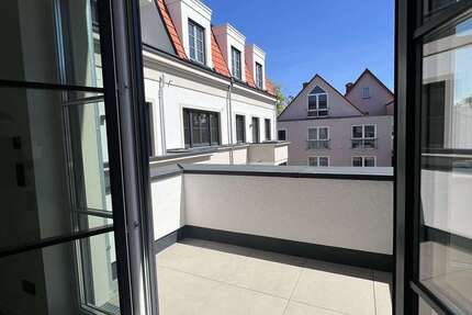 Wohnung Stahnsdorf - 3 Zimmer, 82 m&sup2;, 1.650&euro; | Angebot:26687822