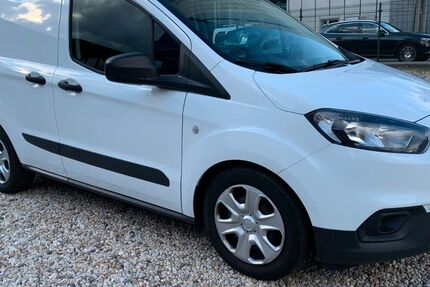 Ford Transit Courier 50.994 km 10.950 € Berlin-Spandau 13597