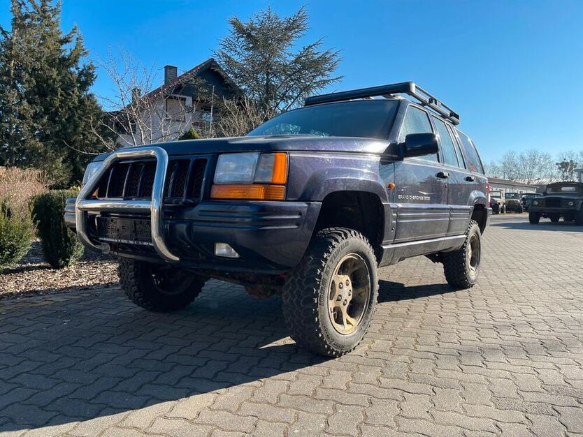 Grand Cherokee