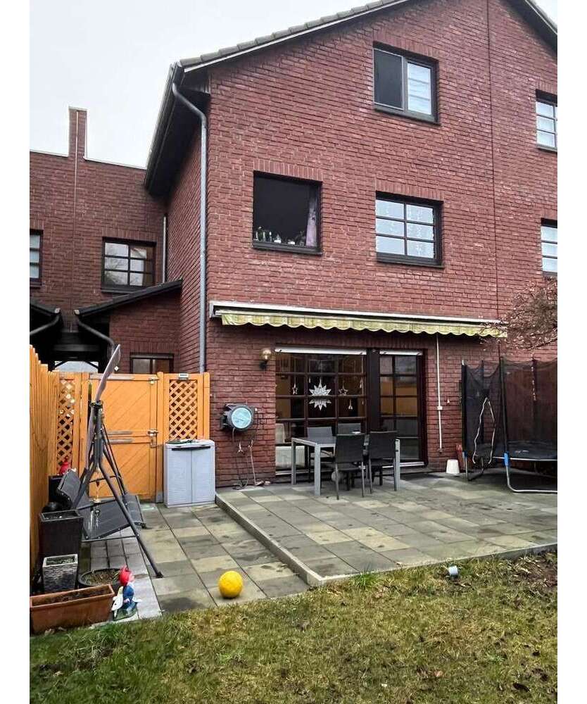 Haus zum Mieten in Berlin 2.000 € 120 m²
