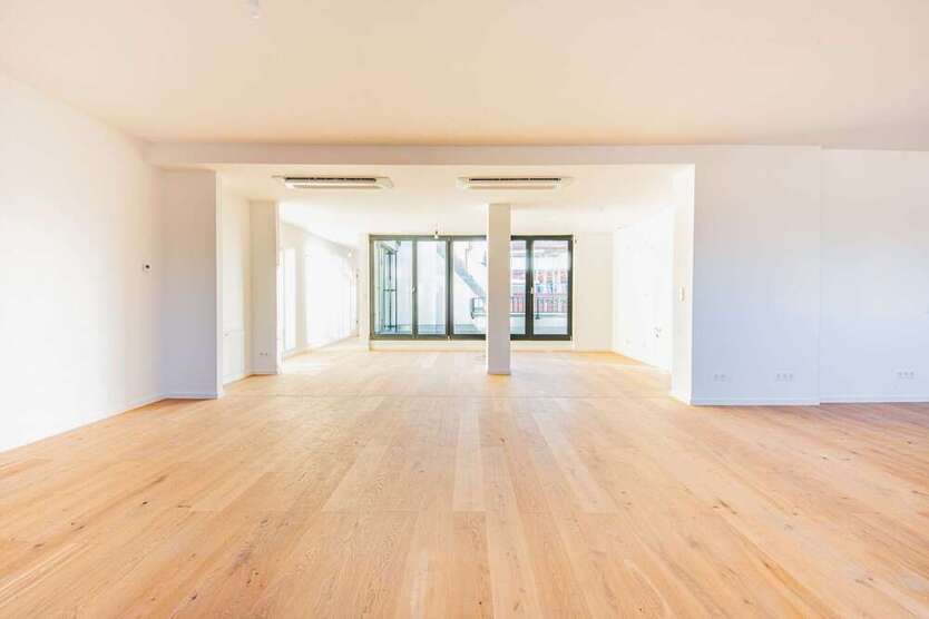 Wohnung zum Kaufen in Berlin 1.495.000 € 200 m²