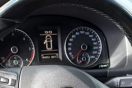 VW Touran 184.500 km 6.700 &euro; Berlin 14169