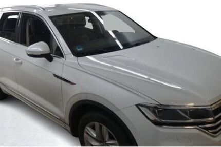 VW Touareg 74.540 km 41.950 € Berlin 14167