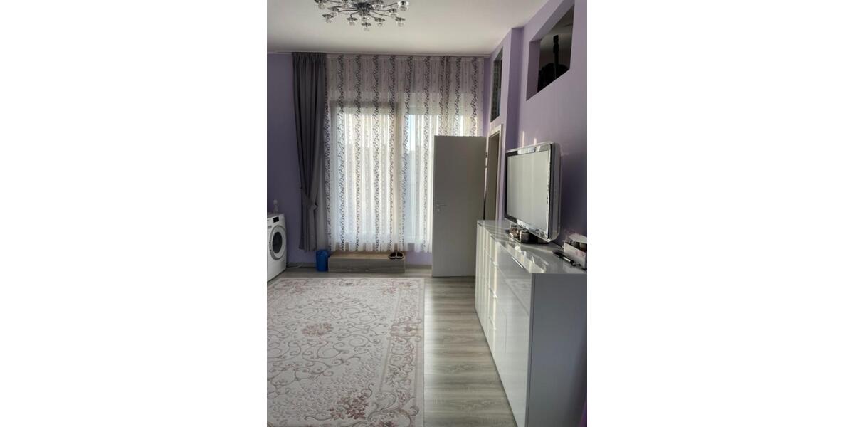 Reihenhaus Berlin Spandau - 5 Zimmer, 142 m&sup2;, 2.700&euro; | Angebot:24382711